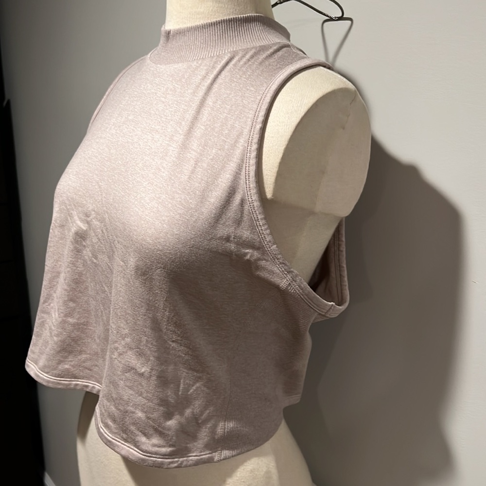 Crop Top - Picture 4 of 4